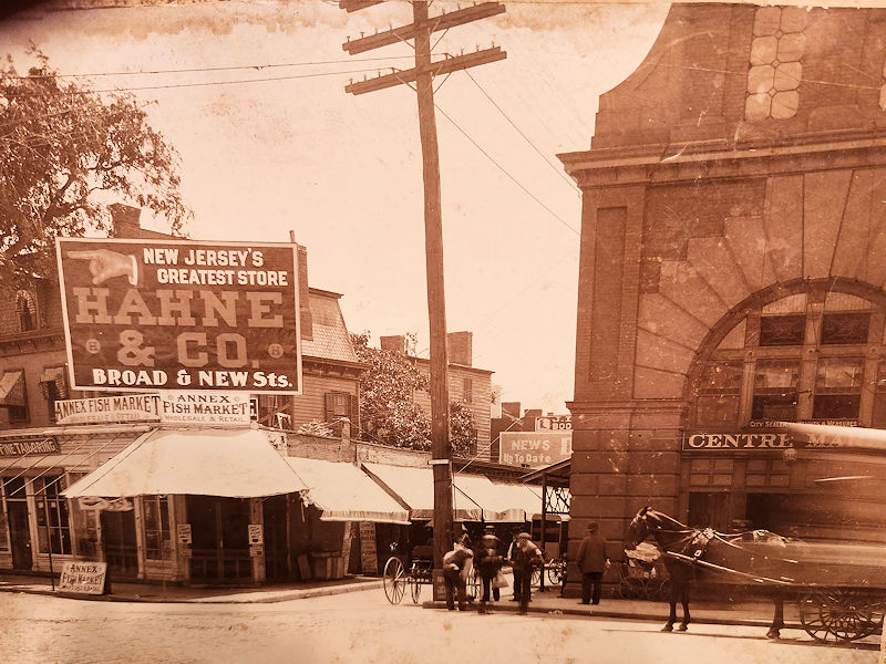 North Canal Street & Park Place
