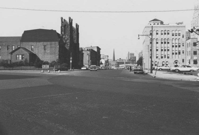 Mulberry Street & River Street (Aronson Square)
Copyright photo from the Samuel Berg Collection at the Newark Public Library.  To view the collection please visit their 
[url=https://cdm17229.contentdm.oclc.org/digital/collection/p17229coll6]web site[/url]. 
