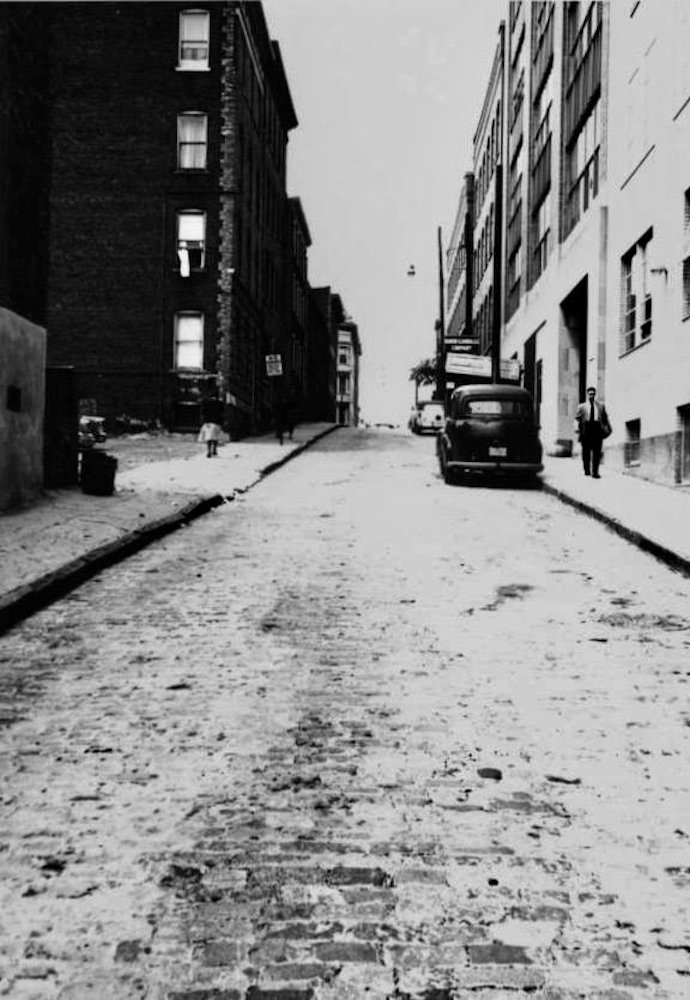 Summit Place & High Street Looking West
Photo from the NPL
