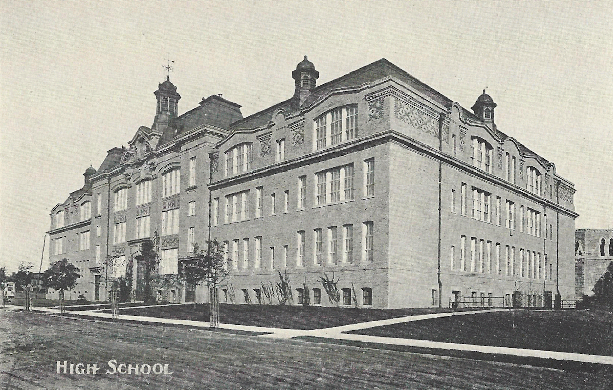 50/90 Parker Street
~1905
From "Views of Newark" Published by L. H. Nelson Company ~1905

