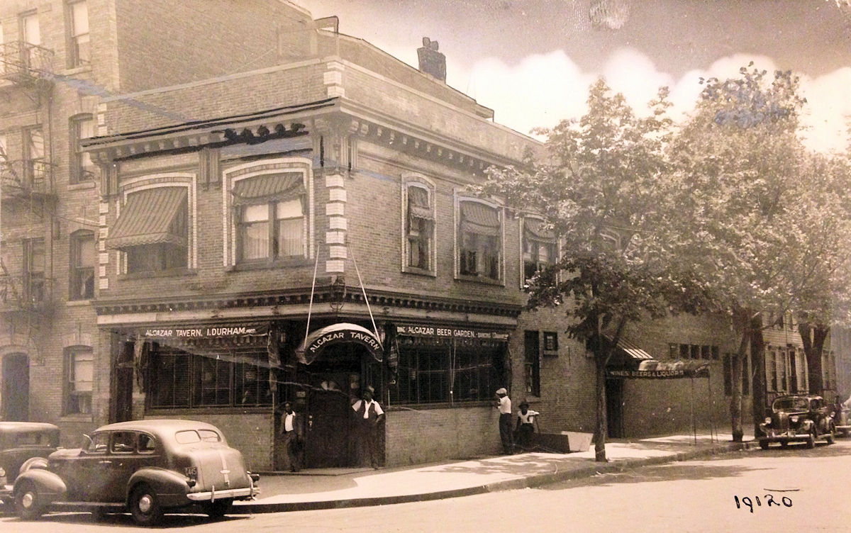 Waverly Avenue & Barclay Street
Postcard
