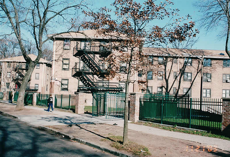 76 North Munn Avenue
Munn Avenue Apartments
2002/2003
Photo from Jule Spohn
