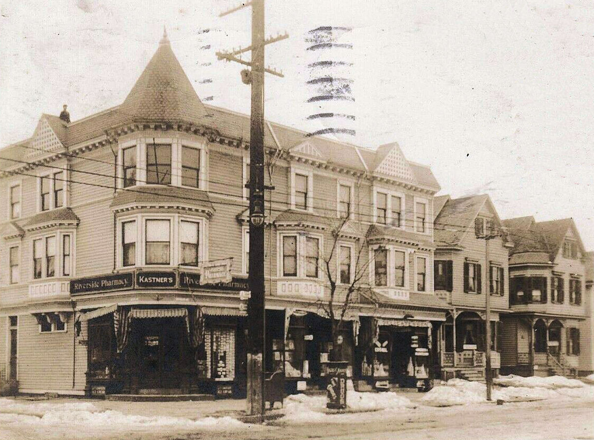 80 Washington Avenue
Postcard
