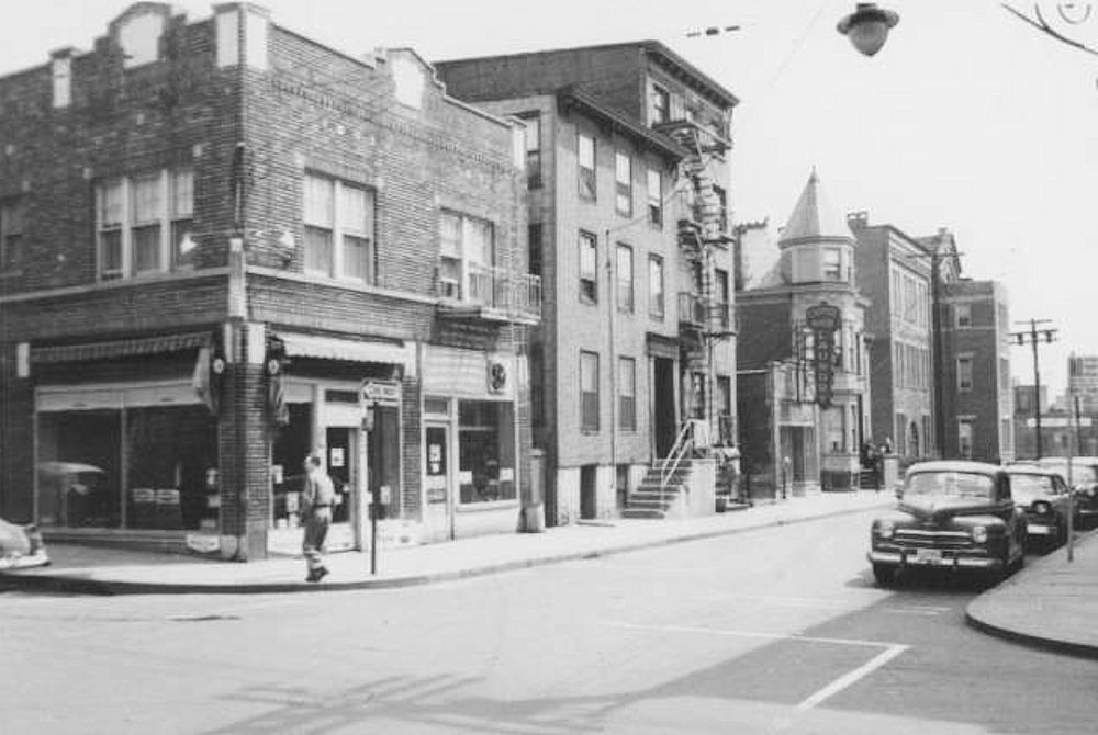Orchard & Chestnut Street Looking East
Copyright photo from the Samuel Berg Collection at the Newark Public Library.  To view the collection please visit their 
[url=https://cdm17229.contentdm.oclc.org/digital/collection/p17229coll6]web site[/url]. 
