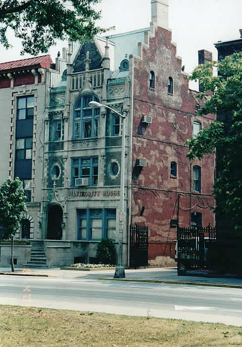 103 Lincoln Park
Integrity House
2002/2003
Photo from Jule Spohn

