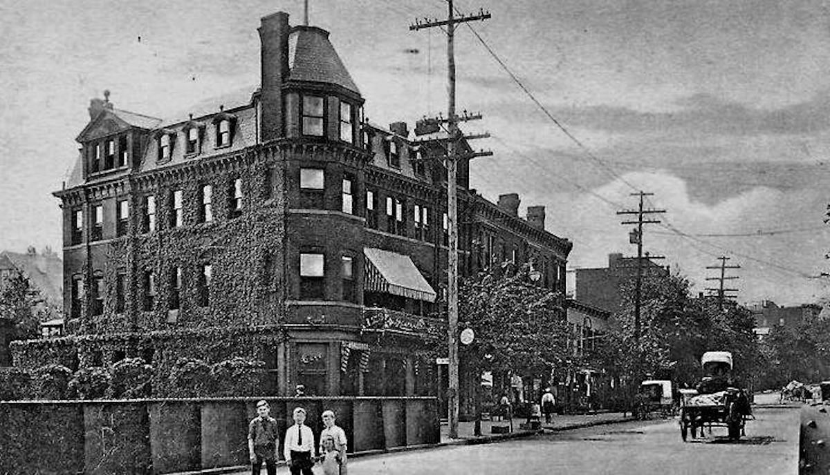 123 Roseville Avenue
Postcard
