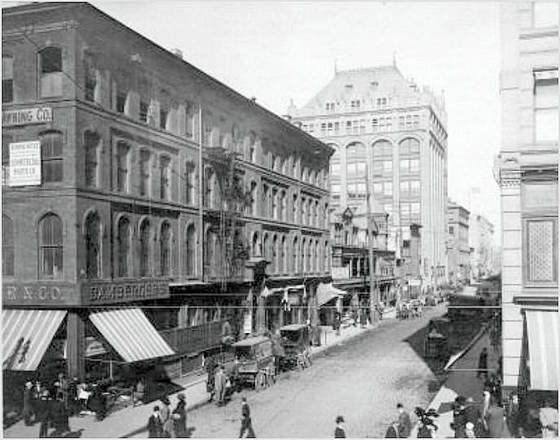Halsey Street looking from Market Street to Academy Street
Image from Alberto Valdes
