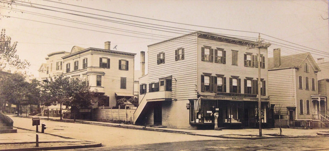 193 Clinton Avenue corner Monmouth Street
Potcard
