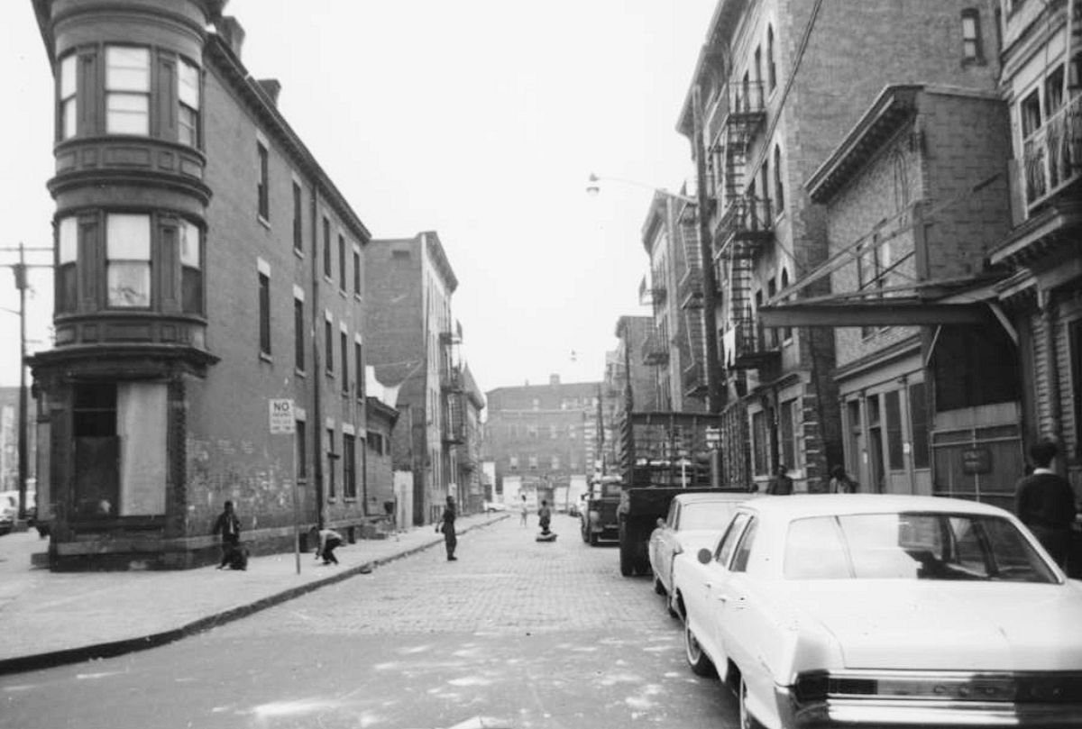 Bruce Street & Prospect Place
Copyright photo from the Samuel Berg Collection at the Newark Public Library.  To view the collection please visit their 
[url=https://archive.org/details/nplberg]web site[/url]. 
