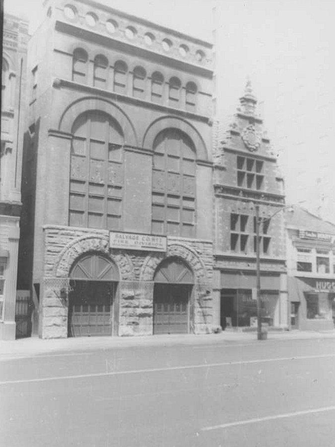 227 Washington Street
Copyright photo from the Samuel Berg Collection at the Newark Public Library.  To view the collection please visit their 
[url=https://archive.org/details/nplberg]web site[/url].  
