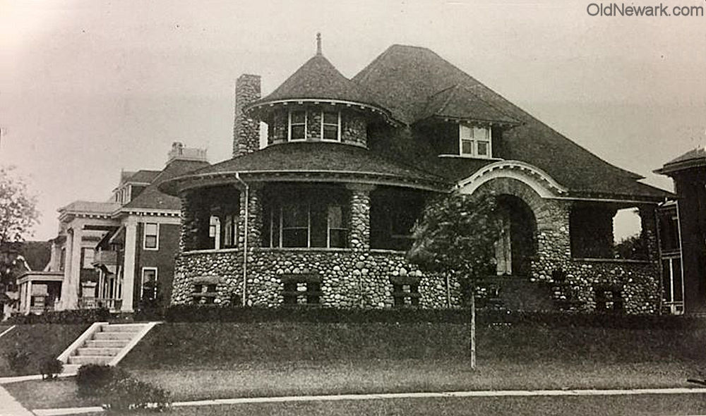 290 Grafton Avenue
Photo from "About Forest Hill"
