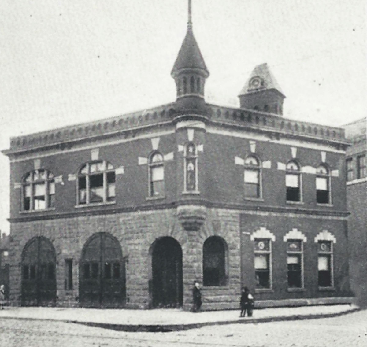 298 Ferry Street
Engine Company No. 8
From: "Newark, the City of Industry" Published by the Newark Board of Trade 1912
