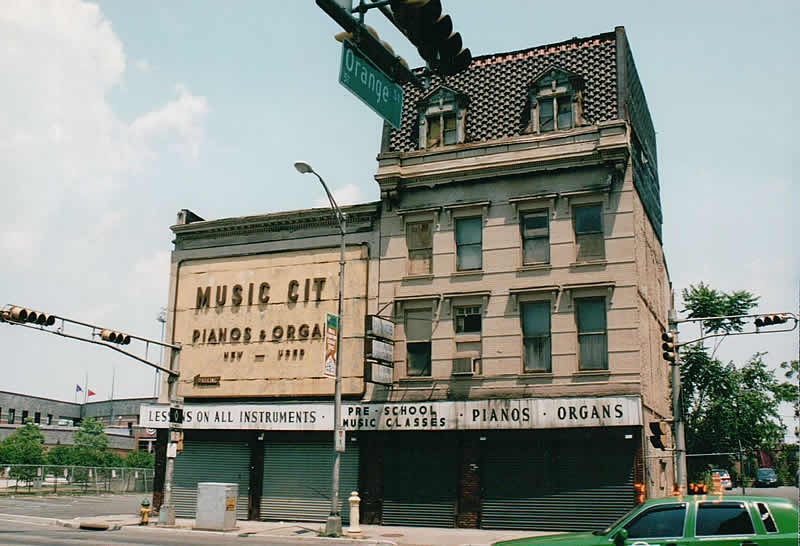 470 Broad Street
Music City
2002/3
Photo from Jule Spohn
