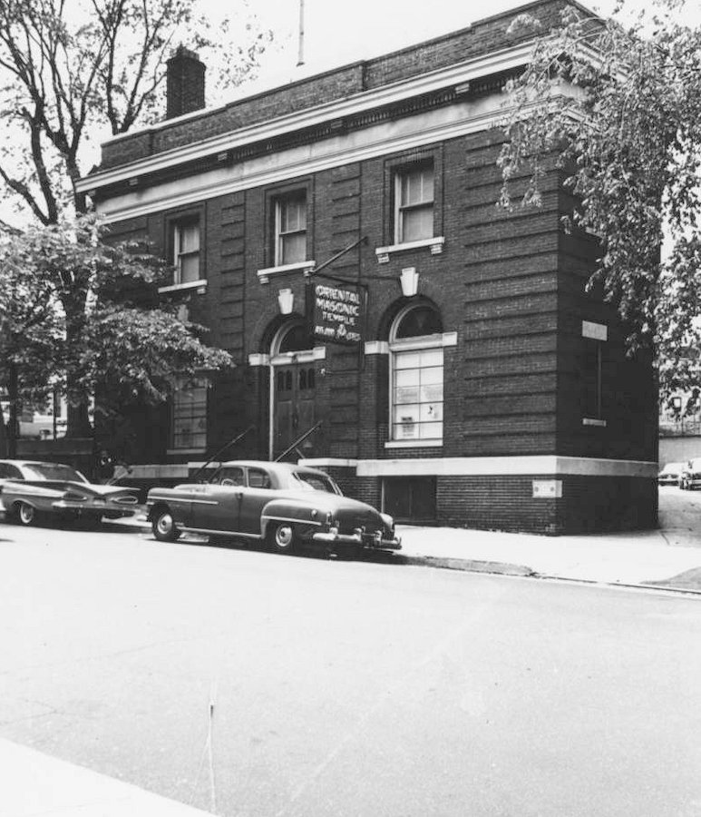 509 High Street
Copyright photo from the Samuel Berg Collection at the Newark Public Library.  To view the collection please visit their 
[url=https://archive.org/details/nplberg]web site[/url]. 
