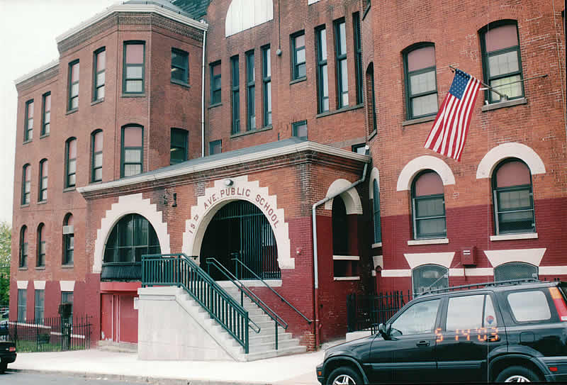 557 Fifteenth Avenue
15th Avenue School
2002/2003
Photo from Jule Spohn
