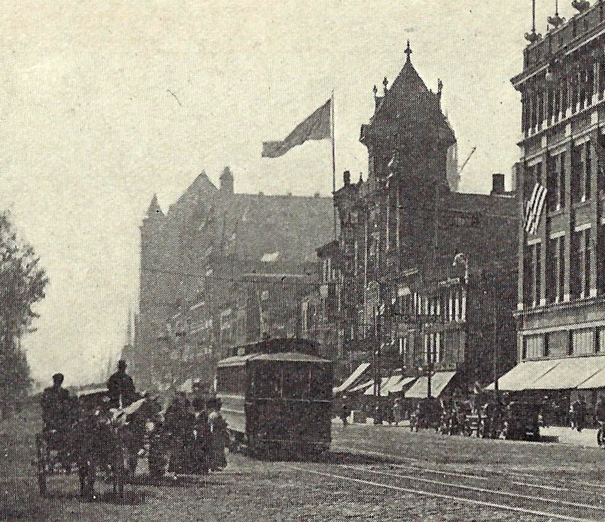 635 Broad Street Looking South
From: "Newark Illustrated 1909-1910" Published by Frank A. Libby 1909
