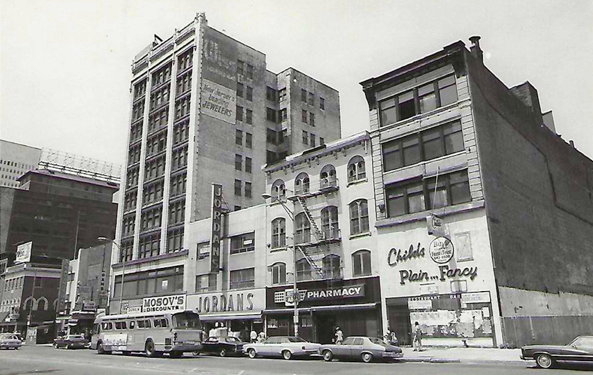 655 Broad Street looking South
Photo from Jim Adams
