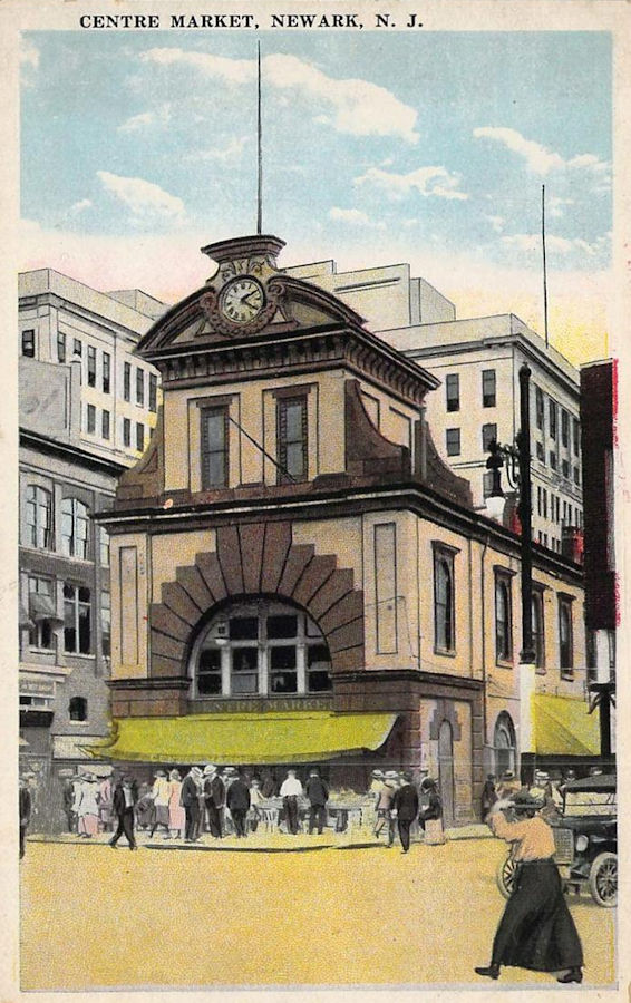 Broad Street & South Canal Street
Postcard
