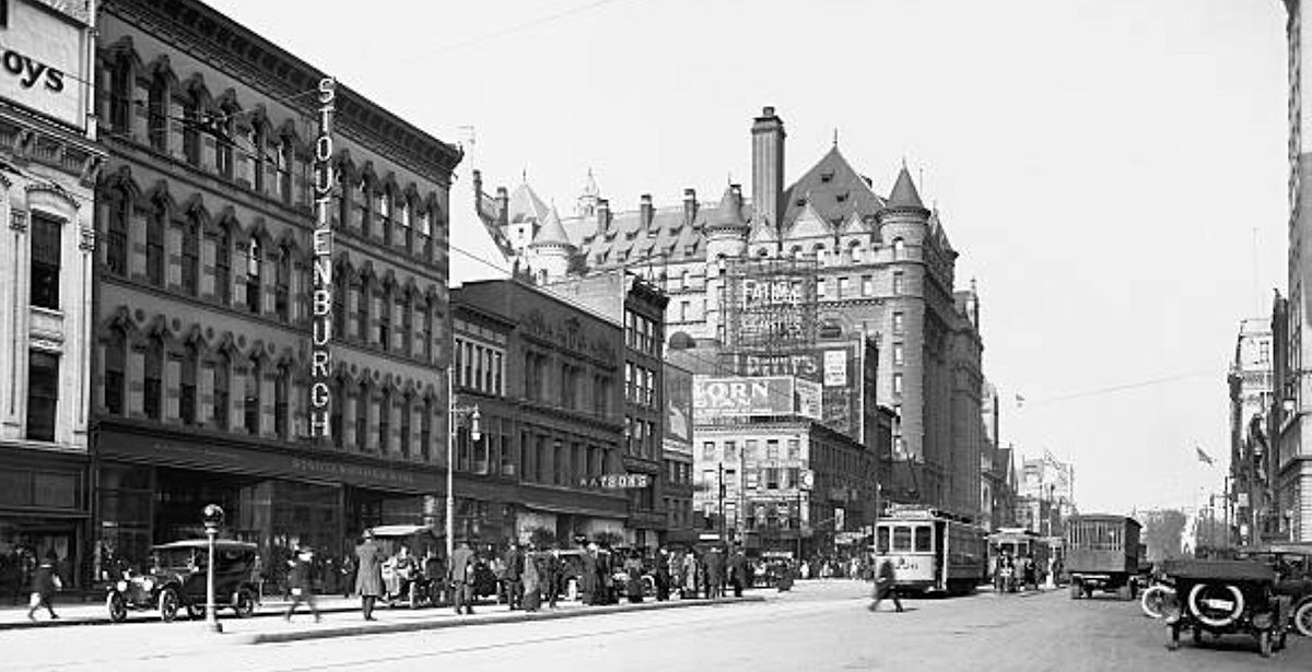 805 Broad Street Looking North
Photo form Chris Hunter
