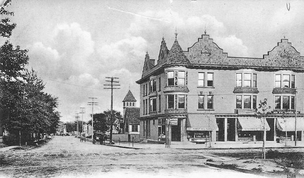 Mount Prospect Avenue & Verona Avenue (se corner)
Postcard
