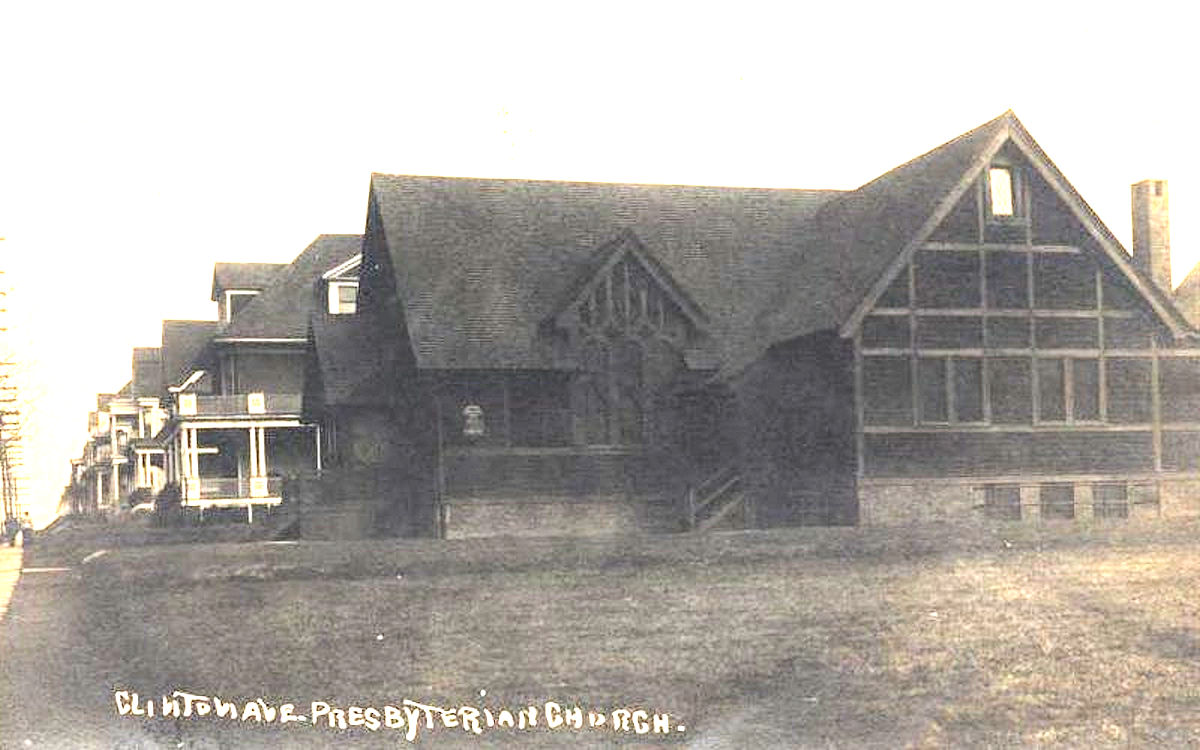South 16th Street & Clinton Avenue
Postcard

