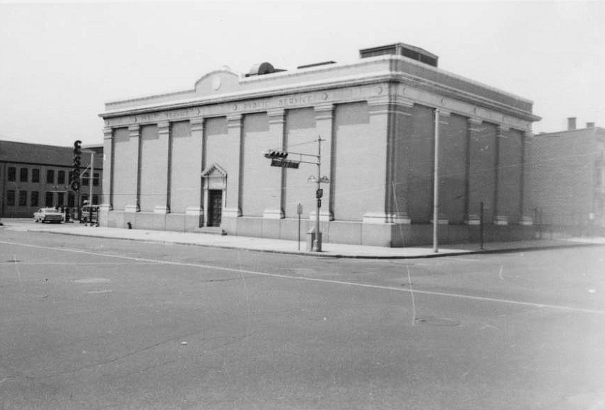 1221 Broad Street
Copyright photo from the Samuel Berg Collection at the Newark Public Library.  To view the collection please visit their 
[url=https://cdm17229.contentdm.oclc.org/digital/collection/p17229coll6]web site[/url]. 
