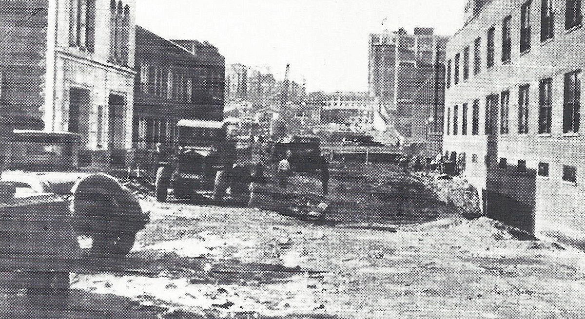 Construction at Washington Street Looking West
Photo from the NPL
