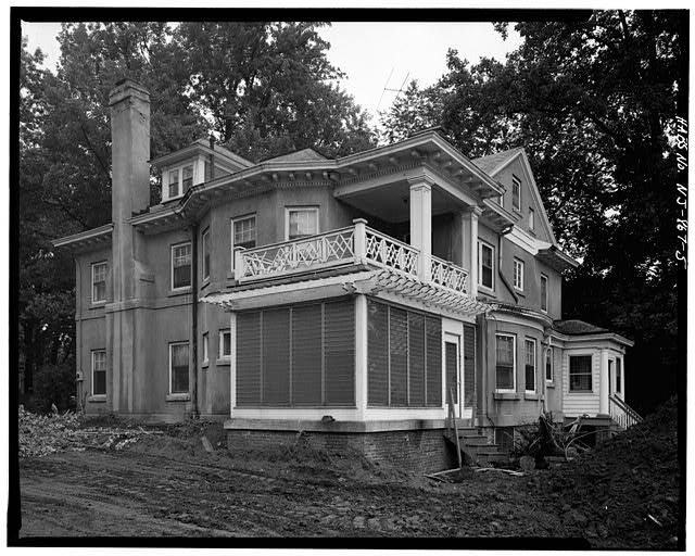 599 Mount Prospect Avenue
George S. Hobart House
Library of Congress, Prints and Photographs Division
Historic American Buldings Survey or Historic American Engineering Record
Reproduction Number
(HABS, NJ, 7-NEARK, 34-1)

