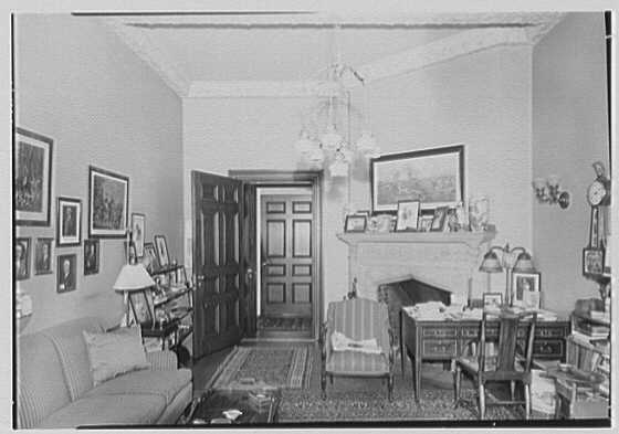 Photo from the Library of Congress.
