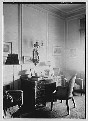 Photo from the Library of Congress.
