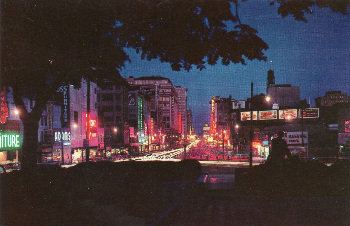 Looking East
Postcard

