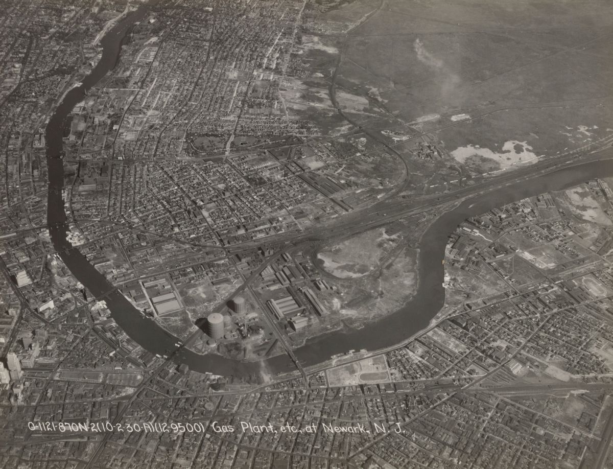 1931

