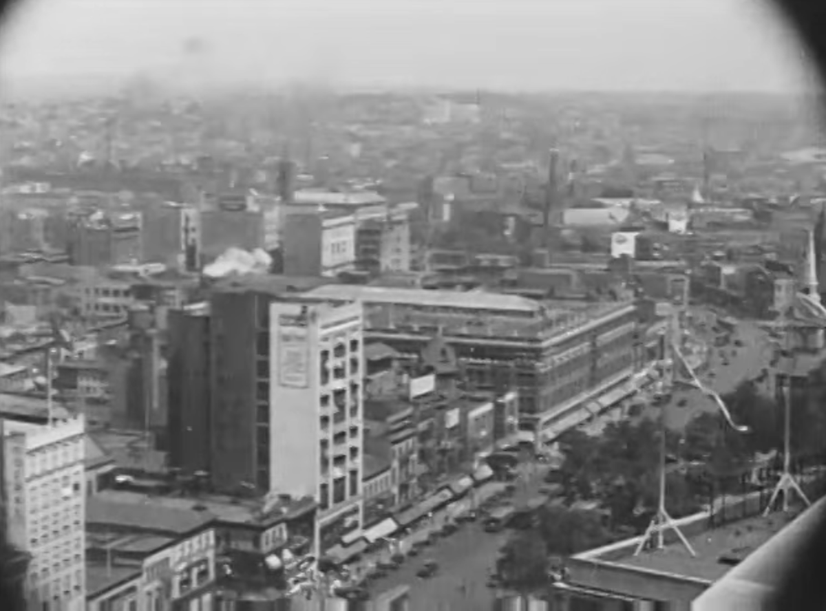 1926
Photo from "Sightseeing in Newark, N. J. by John H. Dunnachie: 1926"
